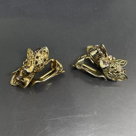 Vntg Art Nouveau Purple Crystals Goldtone Filigree Pin/clip earring set. - Picture 13 of 16